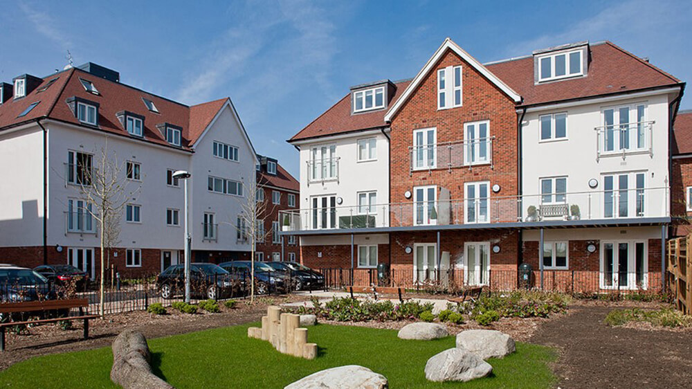 Lyon Court